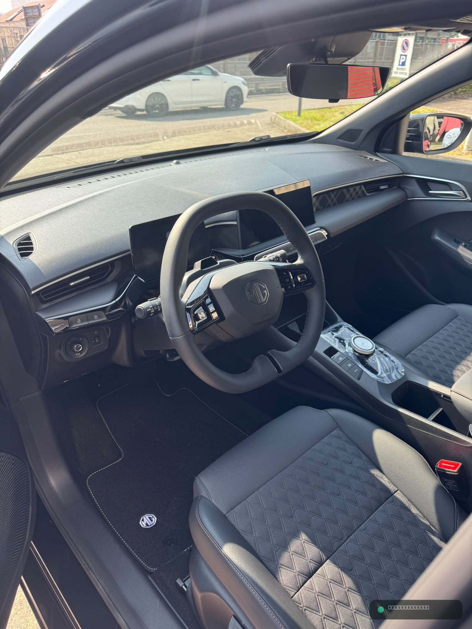 MG MG3 Luxury+ (2/4)